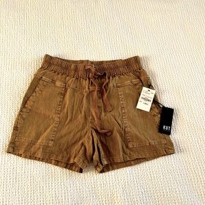 KUT brown shorts| waistband shorts| new with tag| size XS| KUT shorts